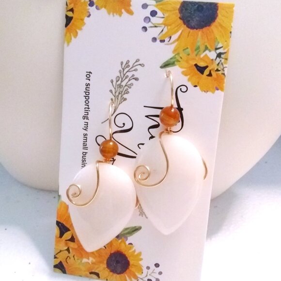 OOAK White & Brown Statement Teardrop Earrings! Feminine Classy Fall Elegance - Picture 2 of 10